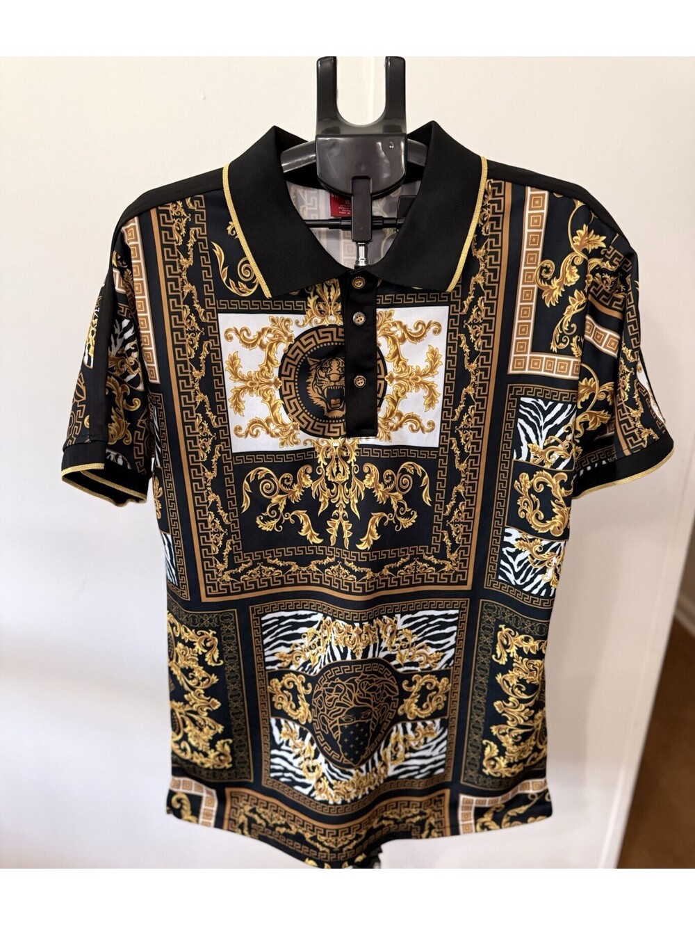 MENS VICTORIOUS SHORT SLEEVE SHIRT Urban BLACK GOLD Tiger Head Design Size XL
